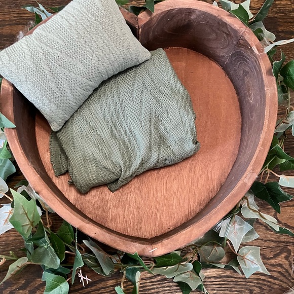 Wooden Heart Bowl with Forest Green Accent Leaves and Newborn Photo Pillow Wrap - Picture 5 of 10